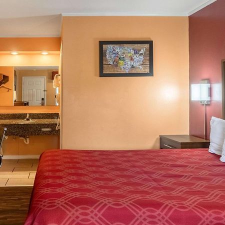 Econo Lodge Cornersville Zewnętrze zdjęcie