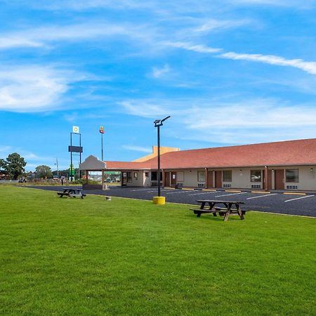 Econo Lodge Cornersville Zewnętrze zdjęcie