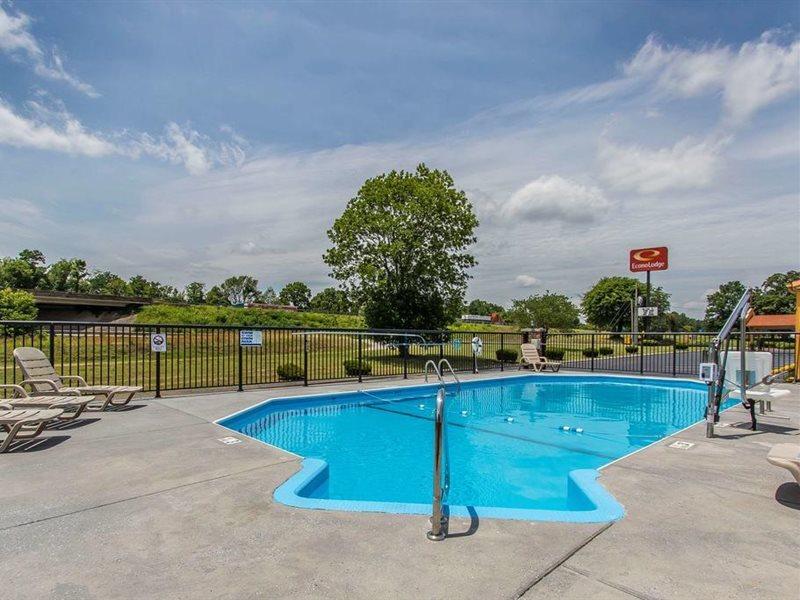 Econo Lodge Cornersville Zewnętrze zdjęcie