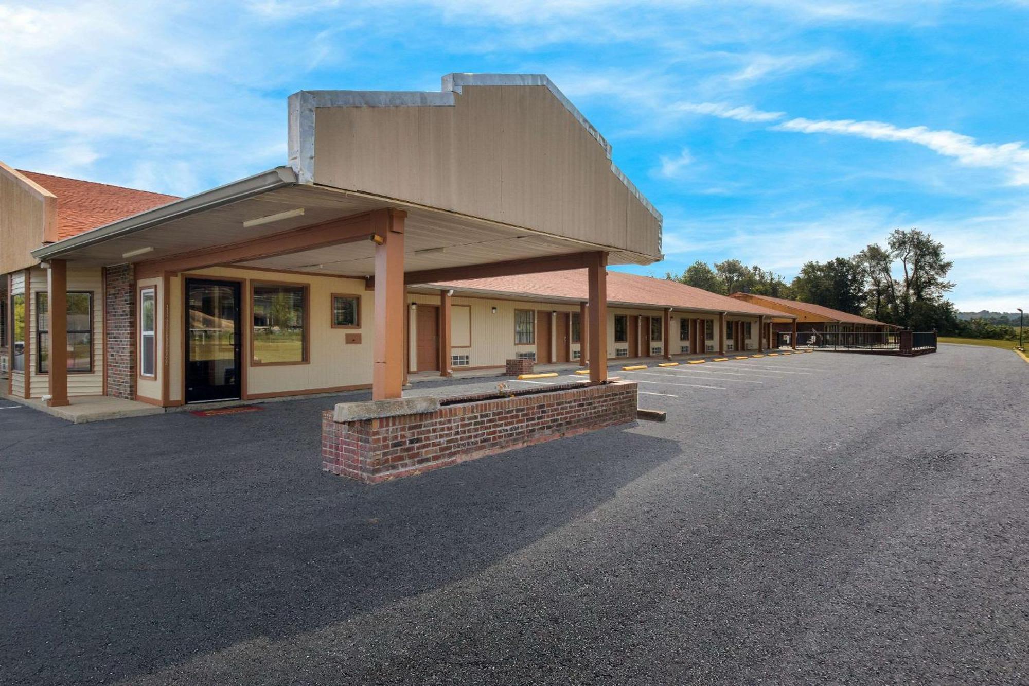 Econo Lodge Cornersville Zewnętrze zdjęcie
