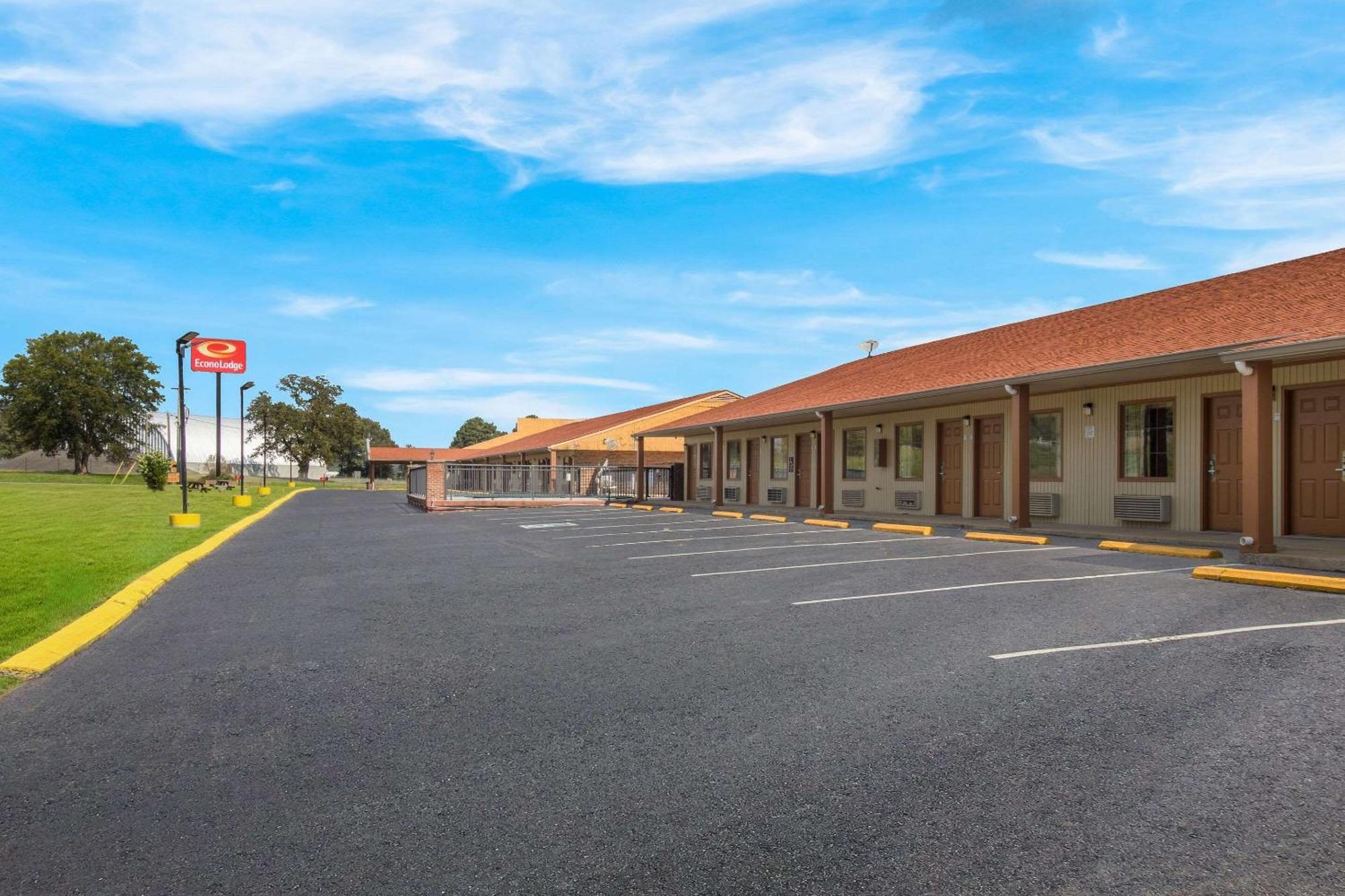 Econo Lodge Cornersville Zewnętrze zdjęcie