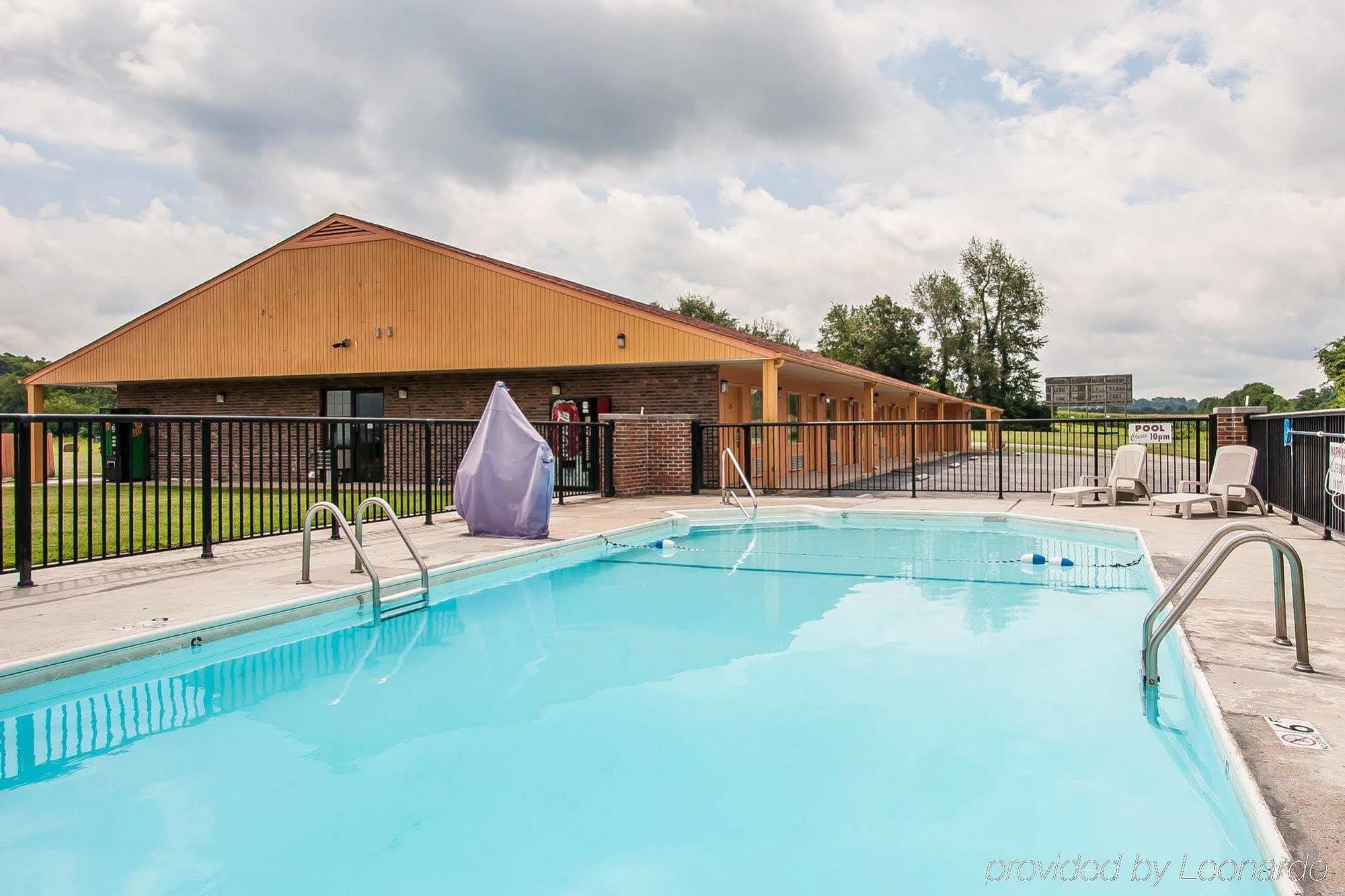 Econo Lodge Cornersville Zewnętrze zdjęcie