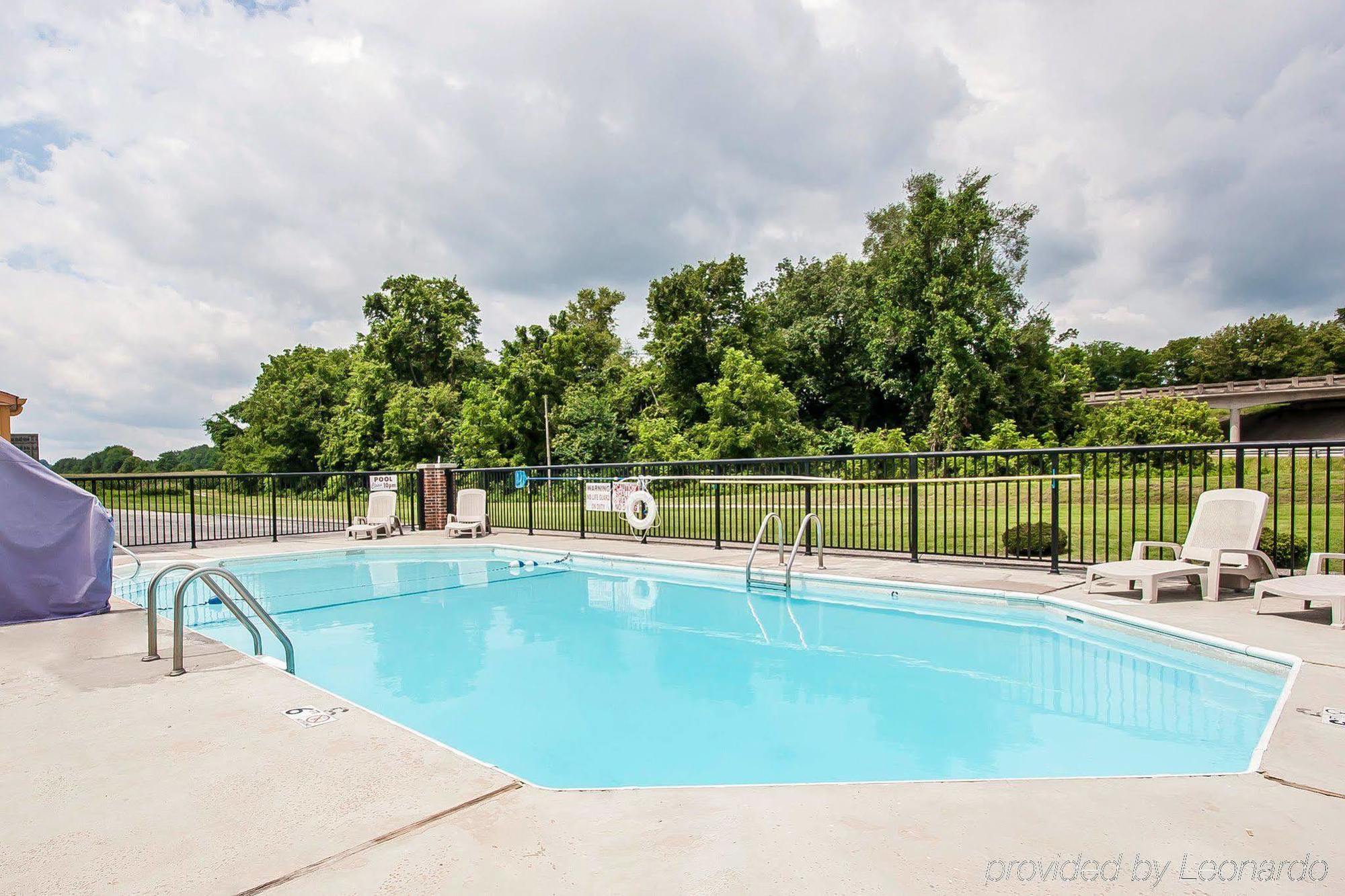 Econo Lodge Cornersville Zewnętrze zdjęcie